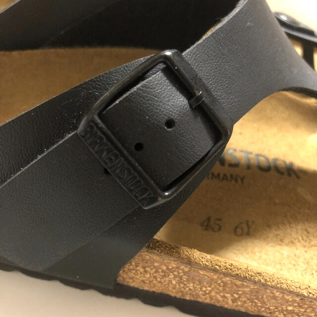 BIRKENSTOCK(ビルケンシュトック)の【26.5cm】 ビルケンシュトック ギゼ ブラック お値下げ メンズの靴/シューズ(サンダル)の商品写真