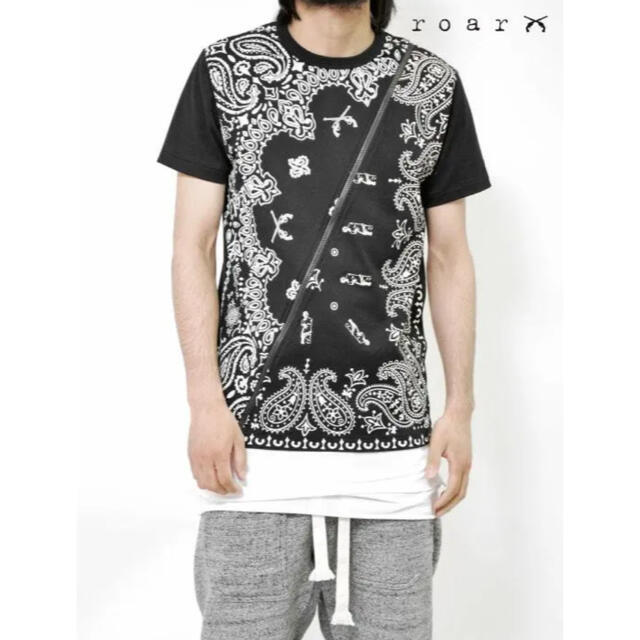 roar(ロアー)のコラボ!!(定価30800)ロアーroar・二丁拳銃斜めジップペイズリーＴシャツ メンズのトップス(Tシャツ/カットソー(半袖/袖なし))の商品写真