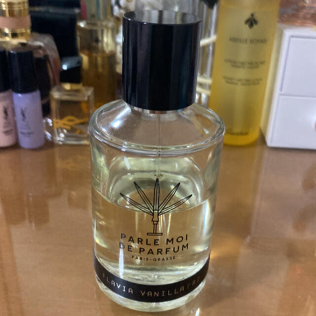 PARLE MOI DE PARFUM