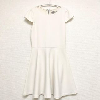 アリスアンドオリビア(Alice+Olivia)のAlice+Olivia キャップスリーブ フレアワンピース 0(ミニワンピース)