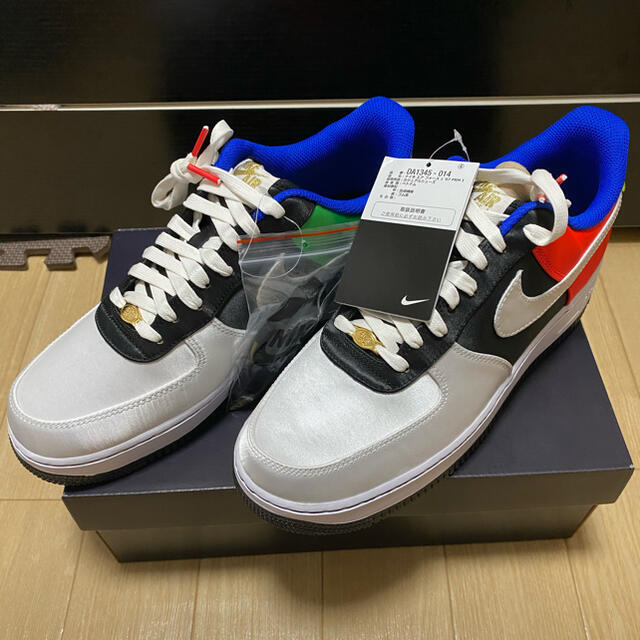 新品未使用　NIKE AIR FORCE 1 07 PRM1