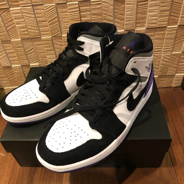 NIKE(ナイキ)のNIKE AIR JORDAN 1 MID SE メンズの靴/シューズ(スニーカー)の商品写真