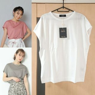 ジャスグリッティー(JUSGLITTY)の★新品タグ付き★ジャスグリッティー★ゆるＴシャツ★ホワイト★(Tシャツ/カットソー(半袖/袖なし))