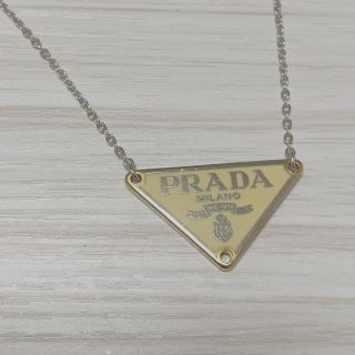 プラダ(PRADA)のプラダ　ネックレス(白)(ネックレス)