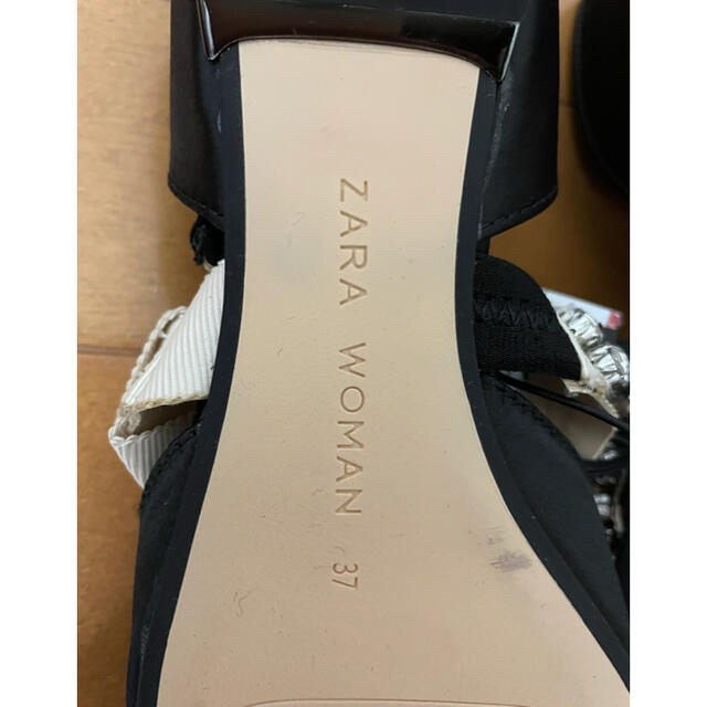 ZARA(ザラ)の【新品未使用☆タグ付き】ZARAパンプス レディースの靴/シューズ(ハイヒール/パンプス)の商品写真