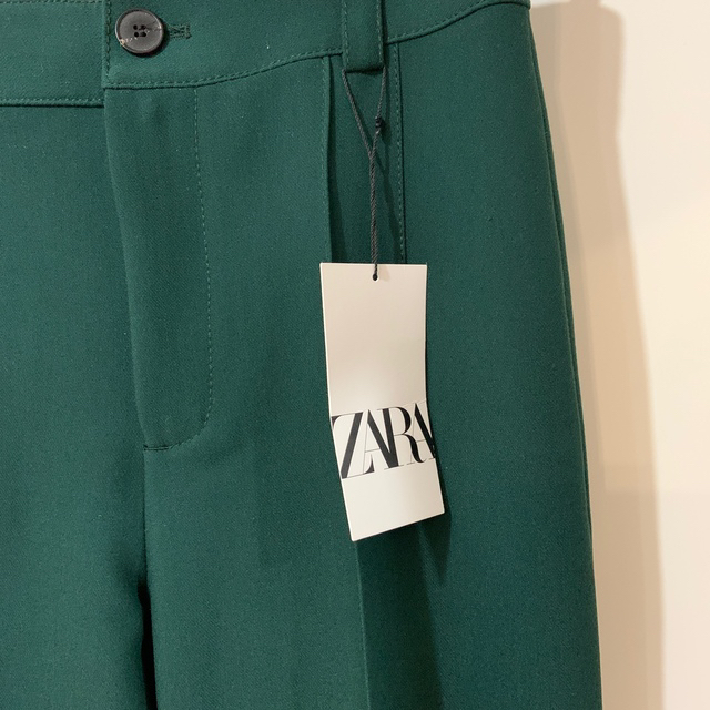 ZARA(ザラ)の[6/10まで出品] フルレングスパンツ　ZARA レディースのパンツ(カジュアルパンツ)の商品写真