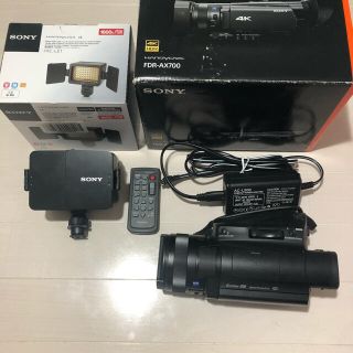 ソニー(SONY)のSONY FDR-AX700  ビデオライト(ビデオカメラ)