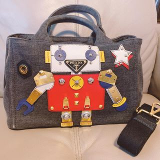 週末値下げ❗️PRADA カナパ　ロボット　激レア