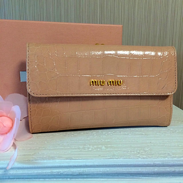 miumiu(ミュウミュウ)のミュウミュウ がま口財布 レディースのファッション小物(財布)の商品写真