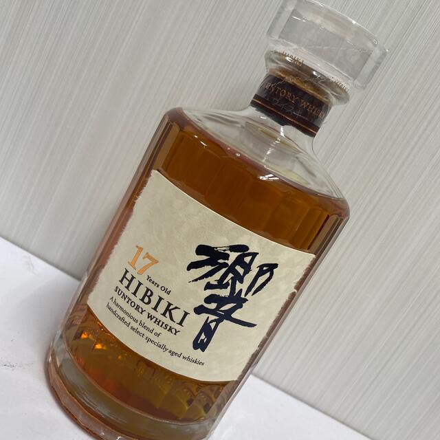 サントリー 響17年 700ml 43% 流行のアイテム www.gold-and-wood.com