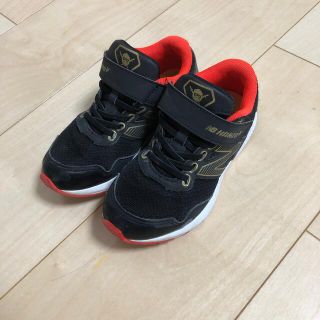 ニューバランス(New Balance)のサクラクレパス同梱ニューバランス　キッズ　17.5(スニーカー)