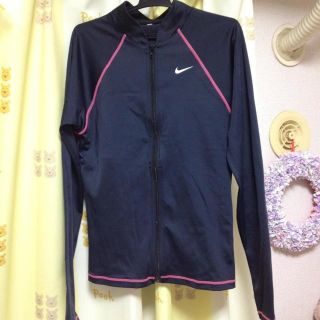 ナイキ ラッシュガード 水着 レディース の通販 19点 Nikeのレディースを買うならラクマ ナイキ ラッシュガード 水着 レディース の通販 19点 Nikeのレディースを買うならラクマ