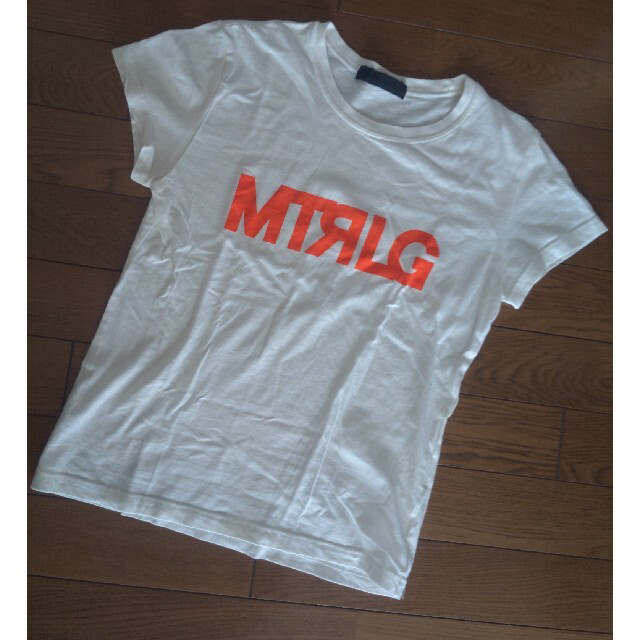 MaterialGirl(マテリアルガール)のマテリアルガール ロゴTシャツ レディースのトップス(Tシャツ(半袖/袖なし))の商品写真