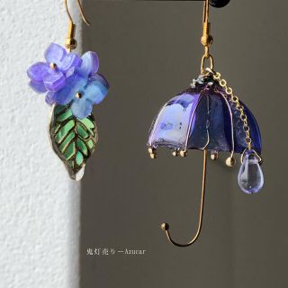 雨雫が紫陽花の葉と傘に零れ落ちる和風ピアス　イヤリング