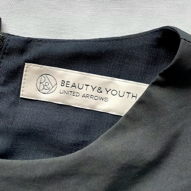 BEAUTY&YOUTH UNITED ARROWS(ビューティアンドユースユナイテッドアローズ)のオールインワン ビューティーアンドユース 黒 サロペット レディースのパンツ(オールインワン)の商品写真