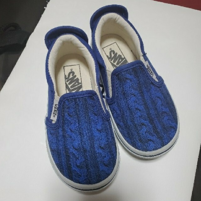 VANS(ヴァンズ)のVANSスリッポン スニーカー 16センチ キッズ/ベビー/マタニティのキッズ靴/シューズ(15cm~)(スニーカー)の商品写真