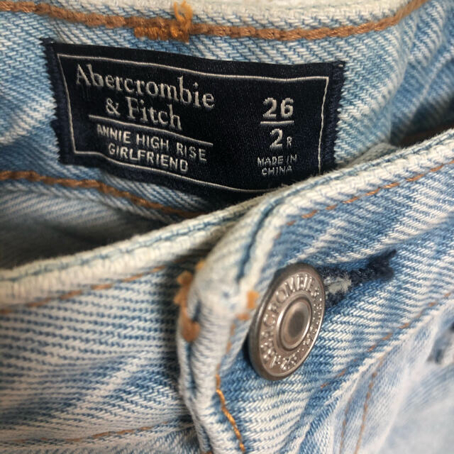 Abercrombie&Fitch(アバクロンビーアンドフィッチ)のアバクロ　デニム レディースのパンツ(デニム/ジーンズ)の商品写真