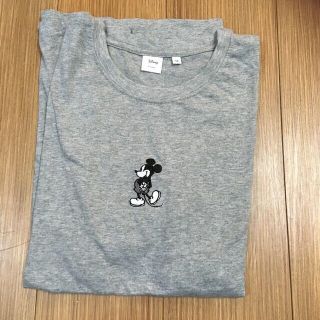 ディズニー(Disney)のミッキーワンポイント　半袖Tシャツ(Tシャツ/カットソー(半袖/袖なし))