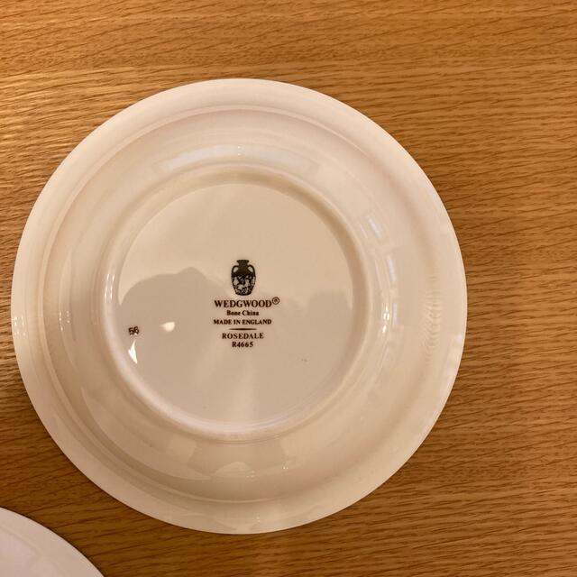 WEDGWOOD - ウェッジウッドの小皿5枚と大皿の6点セットです。の通販 by