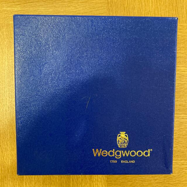 WEDGWOOD - ウェッジウッドの小皿5枚と大皿の6点セットです。の通販 by