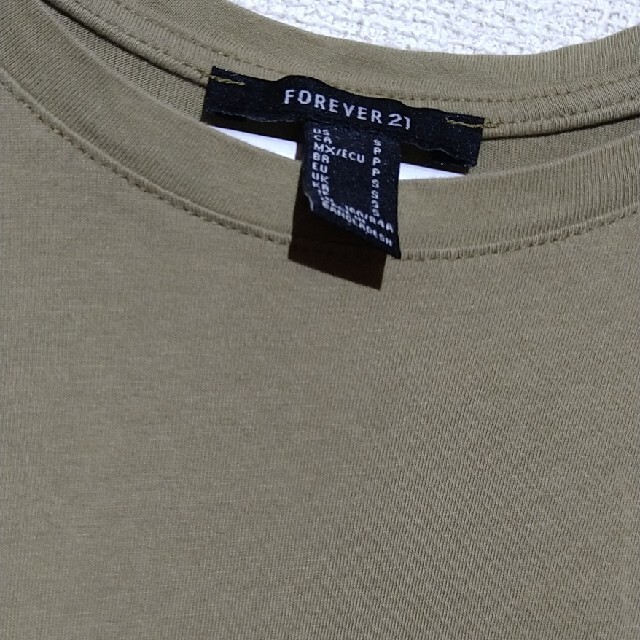 FOREVER 21(フォーエバートゥエンティーワン)のFOREVER 21　Tシャツ　３枚セット　 レディースのトップス(Tシャツ(半袖/袖なし))の商品写真