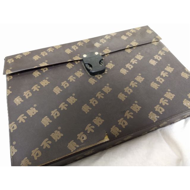 骨董品 大きな麻雀牌 レアな白色 3.3cmのビッグサイズ 麻雀 骨董品 大きな麻雀牌 レアな白色 3.3cmのビッグサイズ 麻雀