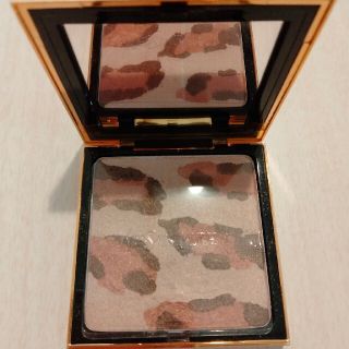 イヴサンローランボーテ(Yves Saint Laurent Beaute)のイヴ・サンローラン　チーク(チーク)