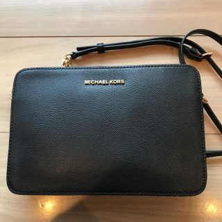 マイケルコース(Michael Kors)の【期間限定値下げ】新品同様　マイケルコース　ショルダーバッグ　ブラック(ショルダーバッグ)