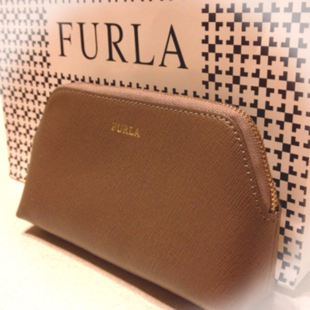 Furla(フルラ)のFURLA♡新品！ポーチ レディースのファッション小物(ポーチ)の商品写真