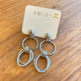 ザラ(ZARA)のGOLDY シルバーイヤリング(イヤリング)