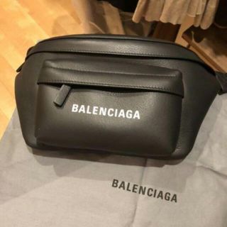 バレンシアガ(Balenciaga)のバレンシアガ　ボディバッグ(ボディーバッグ)