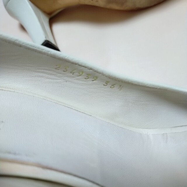 Gucci(グッチ)のGucci グッチ イタリア製 パンプス 361/2 ライトベージュ レディースの靴/シューズ(ハイヒール/パンプス)の商品写真