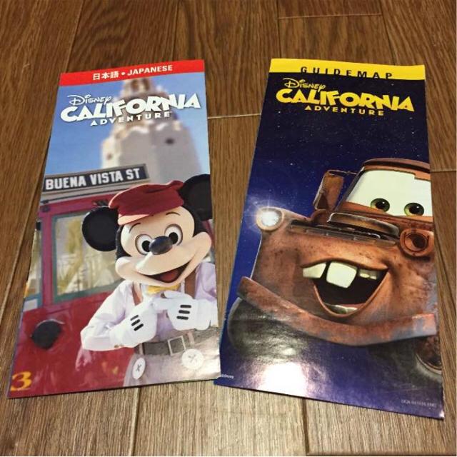 Disney(ディズニー)の新品未使用✨カリフォルニアディズニー ガイドマップ セット チケットの施設利用券(遊園地/テーマパーク)の商品写真