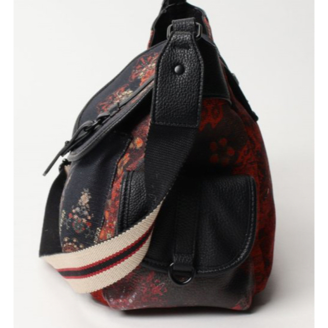 DESIGUAL(デシグアル)の新品✨タグ付き♪デシグアル　2way bag ブラック系　ショルダーバッグ　 レディースのバッグ(ショルダーバッグ)の商品写真