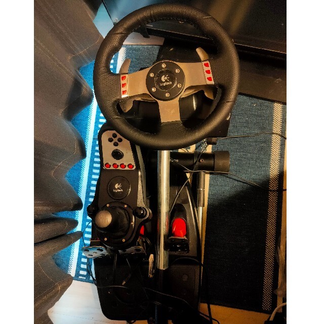 ロジクールG27+wheel stand pro エンタメ/ホビーのゲームソフト/ゲーム機本体(その他)の商品写真