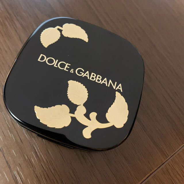 DOLCE&GABBANA(ドルチェアンドガッバーナ)のドルチェブラッシュ　クリーミーチーク＆リップカラー　40 コスメ/美容のキット/セット(コフレ/メイクアップセット)の商品写真