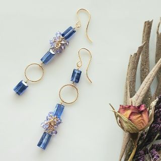 K14gf・カイヤナイトのアシンメトリーロングピアス／イヤリング(ピアス)