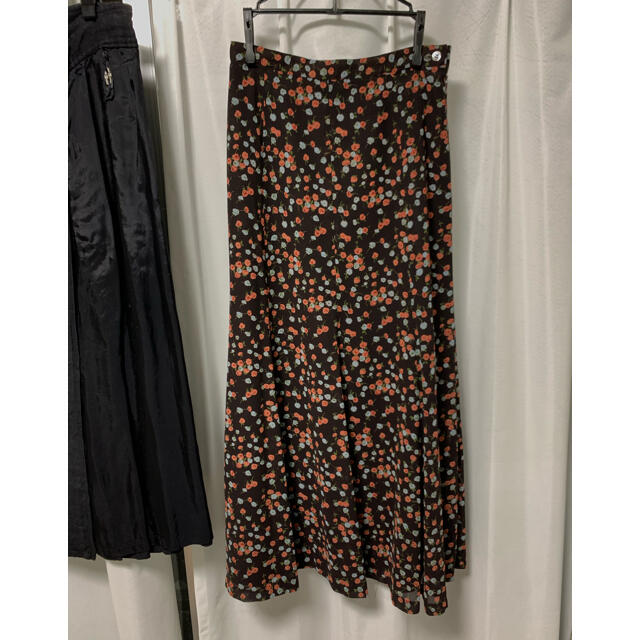 NICE CLAUP(ナイスクラップ)のナイスクラップ　花柄マーメイドスカート レディースのスカート(ロングスカート)の商品写真