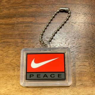 ナイキ(NIKE)のNIKE  ナイキ　キーホルダー　未使用品(キーホルダー)