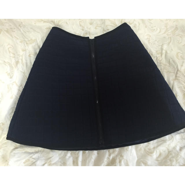 LE CIEL BLEU(ルシェルブルー)のルシェルブルー センタージップキルティングスカート レディースのスカート(ミニスカート)の商品写真