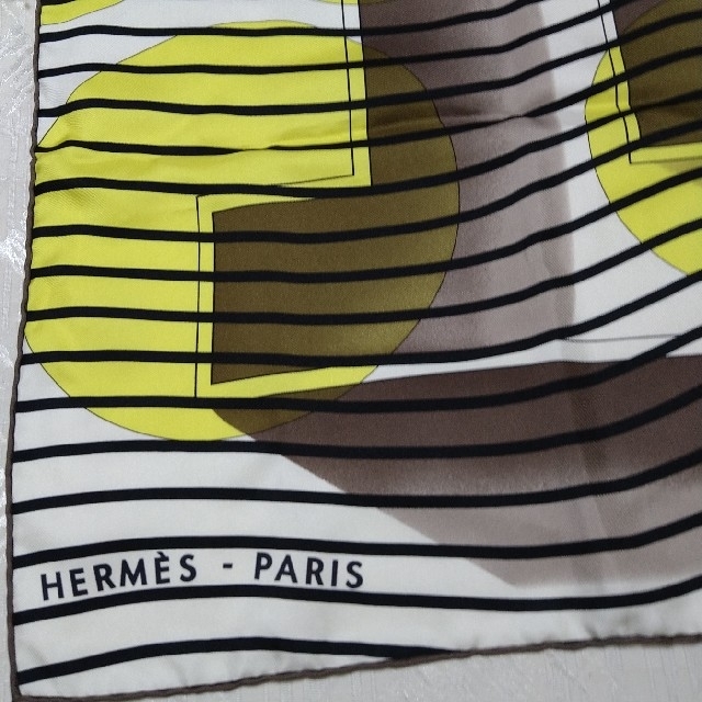 新品未使用 HERMES エルメス スカーフ ストール カレ90 新品未使用 HERMES エルメス スカーフ ストール カレ90