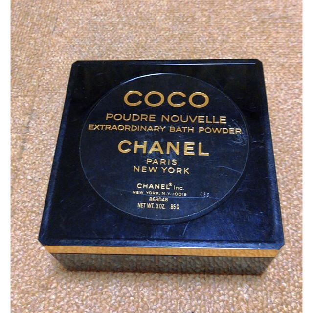 CHANEL(シャネル)のボディパウダーシャネル　ほぼ新品 コスメ/美容のボディケア(ボディパウダー)の商品写真