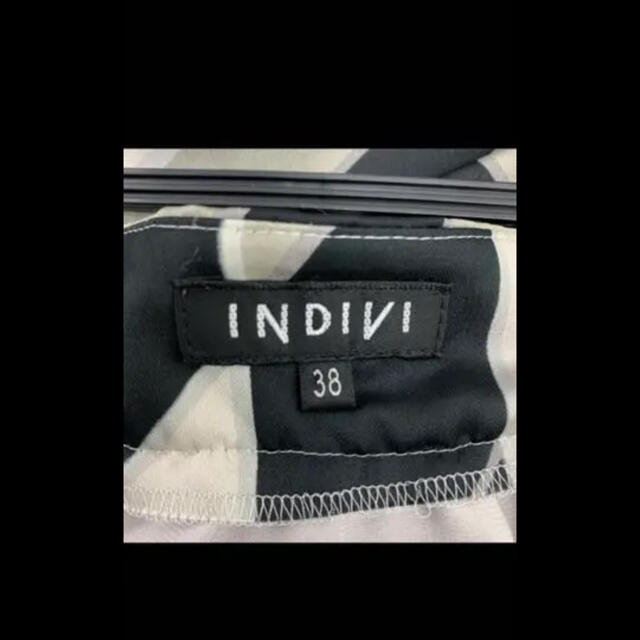 INDIVI(インディヴィ)のワンピース レディースのワンピース(ひざ丈ワンピース)の商品写真