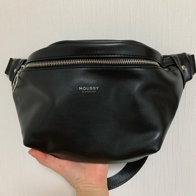 moussy 肩掛けバック