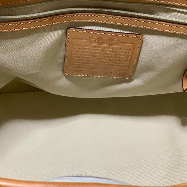 COACH(コーチ)のcoach マルチカラー　ボーダー　トートバッグ レディースのバッグ(トートバッグ)の商品写真