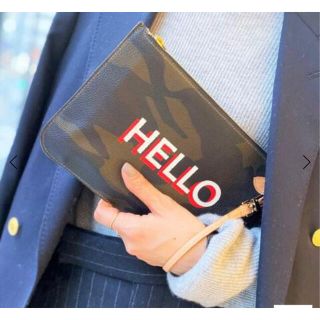 アパルトモンドゥーズィエムクラス(L'Appartement DEUXIEME CLASSE)のHello  Bonjour  Pouch  カーキB(ポーチ)