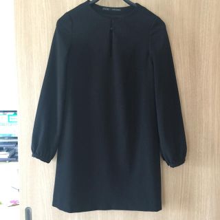 ザラ(ZARA)のシンプル ブラック ワンピース(ミニワンピース)