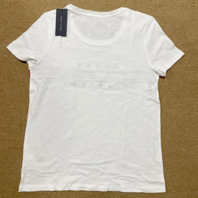 TOMMY HILFIGER(トミーヒルフィガー)の【TOMMY HILFIGER】Tシャツ Sサイズ レディースのトップス(Tシャツ(半袖/袖なし))の商品写真