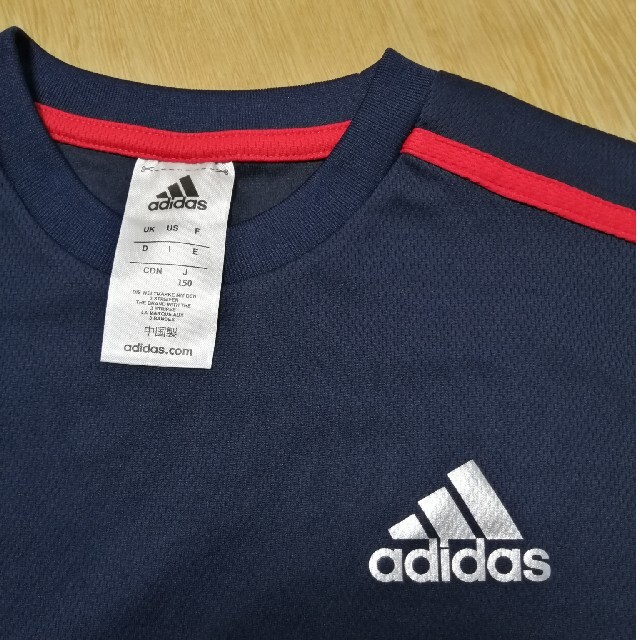 adidas(アディダス)のadidas　150　2枚セット キッズ/ベビー/マタニティのキッズ服男の子用(90cm~)(Tシャツ/カットソー)の商品写真