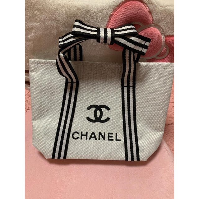 CHANEL ノベルティ　ミニリボントートバッグ